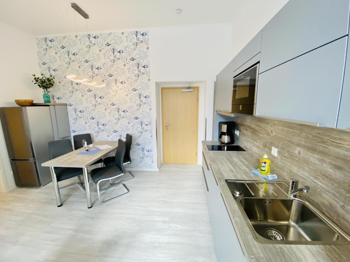 Berringer, Scholle, Direkt An Der Promenade Apartment Rostock Bagian luar foto